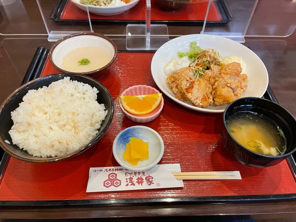 直売と自然薯ランチ——浅井三姉妹の郷の使い方ヒント