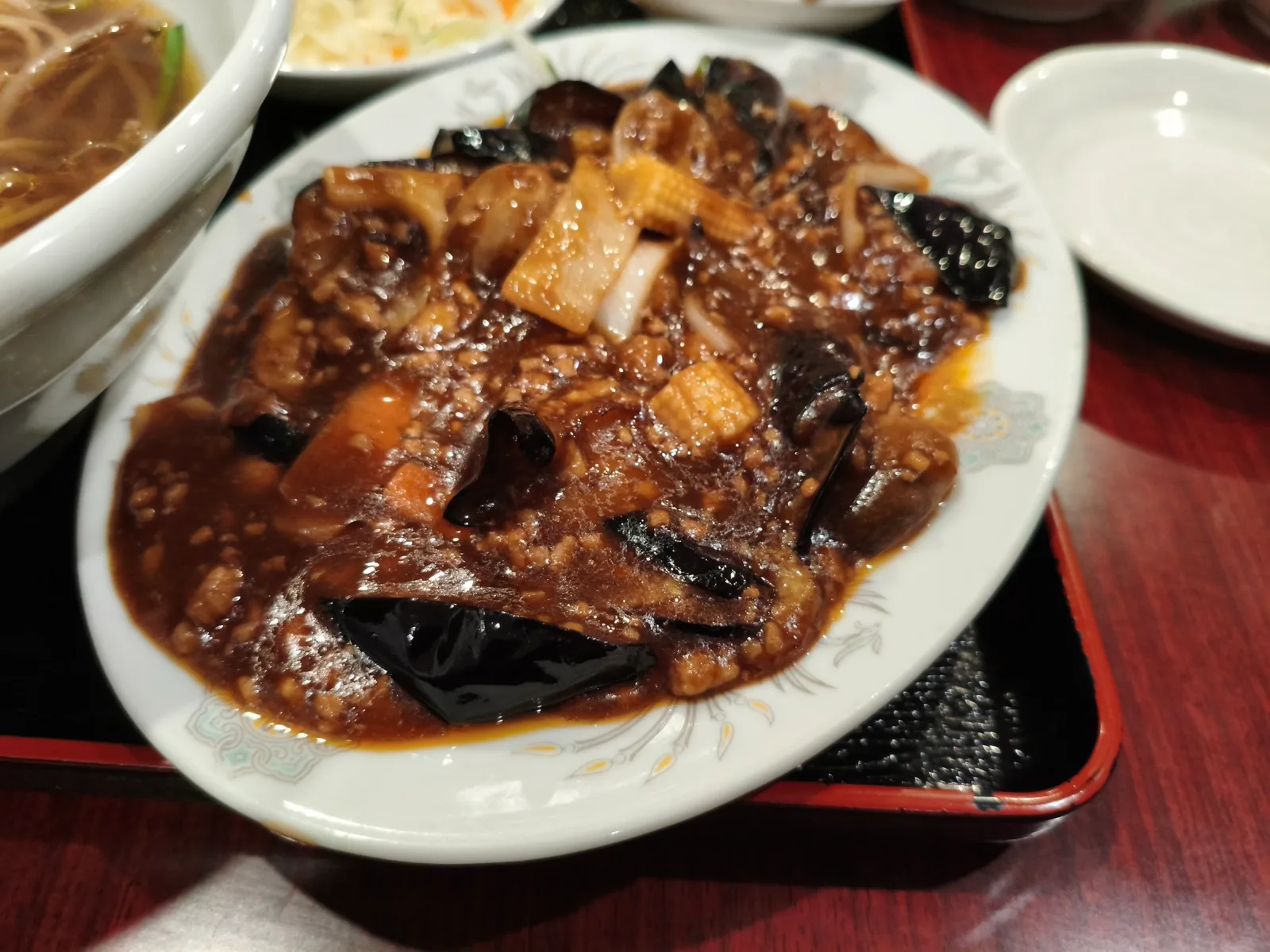 国道8号線付近にある中華のお店「台湾料理 長浜飯店」の外観