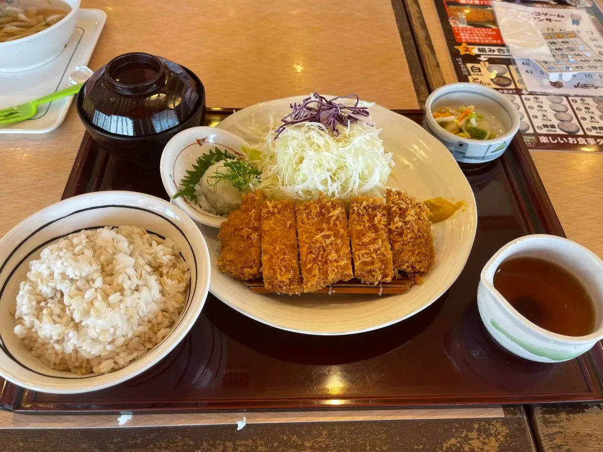 サイド・ドレッシング周り