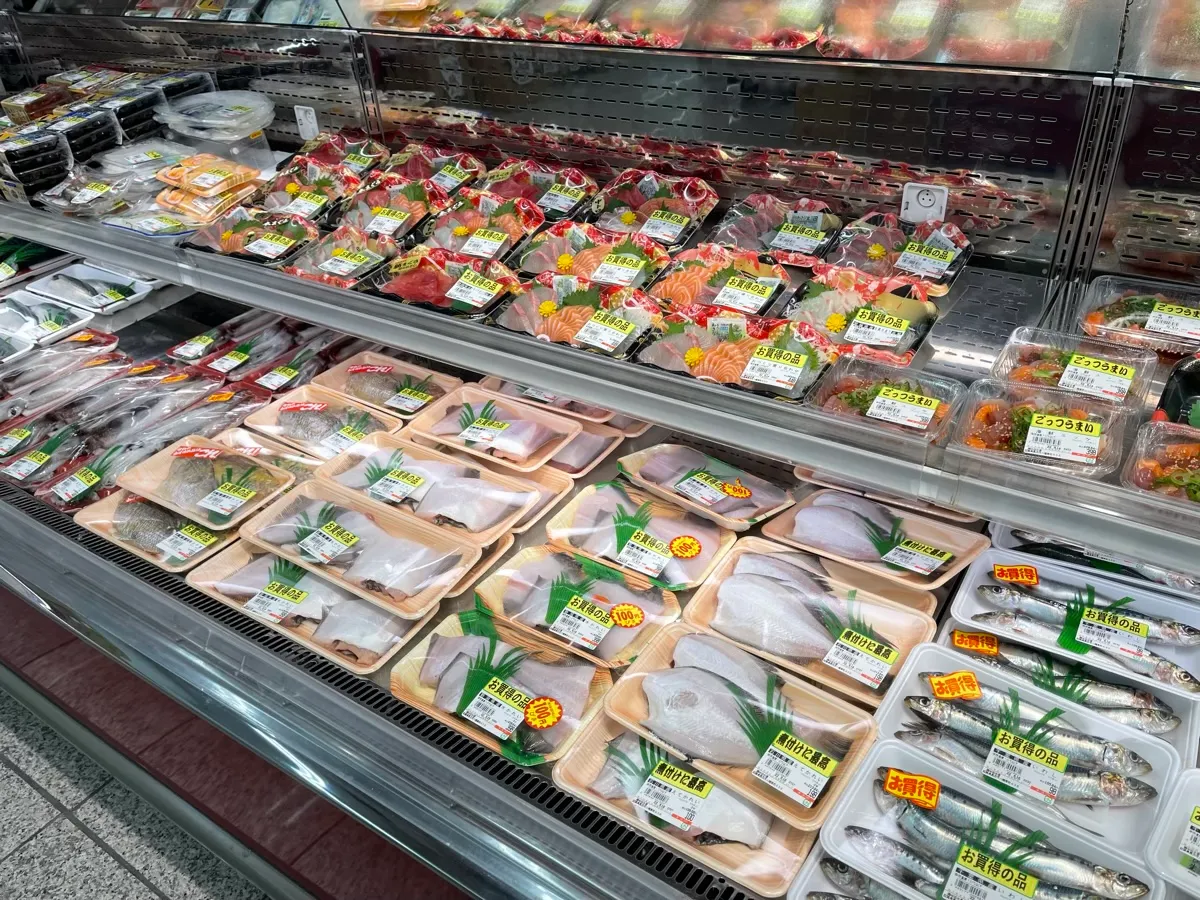 国道8号線付近にあるスーパーのお店「業務スーパー長浜店」の雰囲気（8/8）