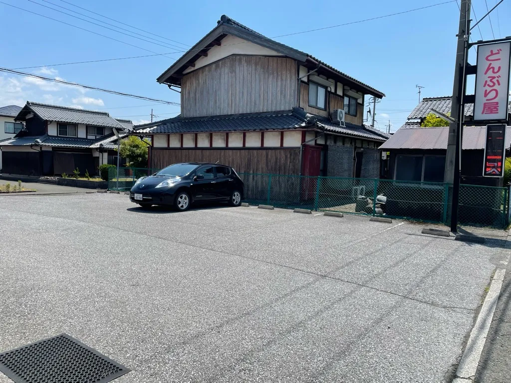 駐車場・周辺