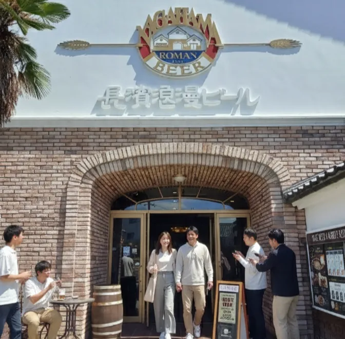 長浜駅前にあるバー・パブのお店「長濱浪漫ビール」の外観