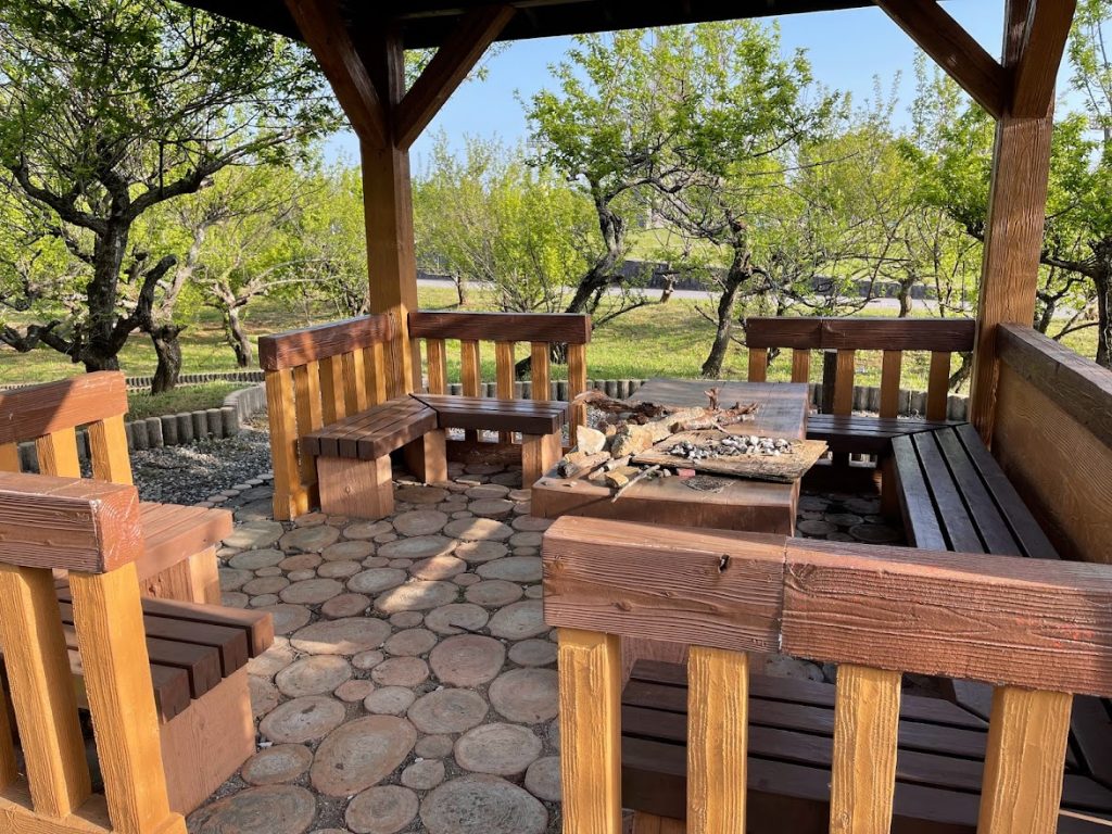 屋根付き休憩場所