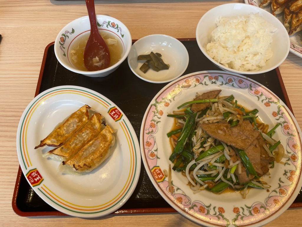 ニラレバ定食