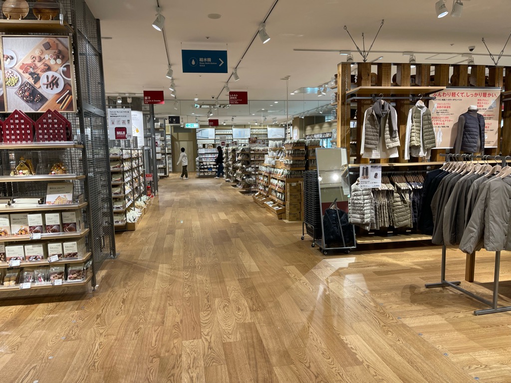 無印良品店内